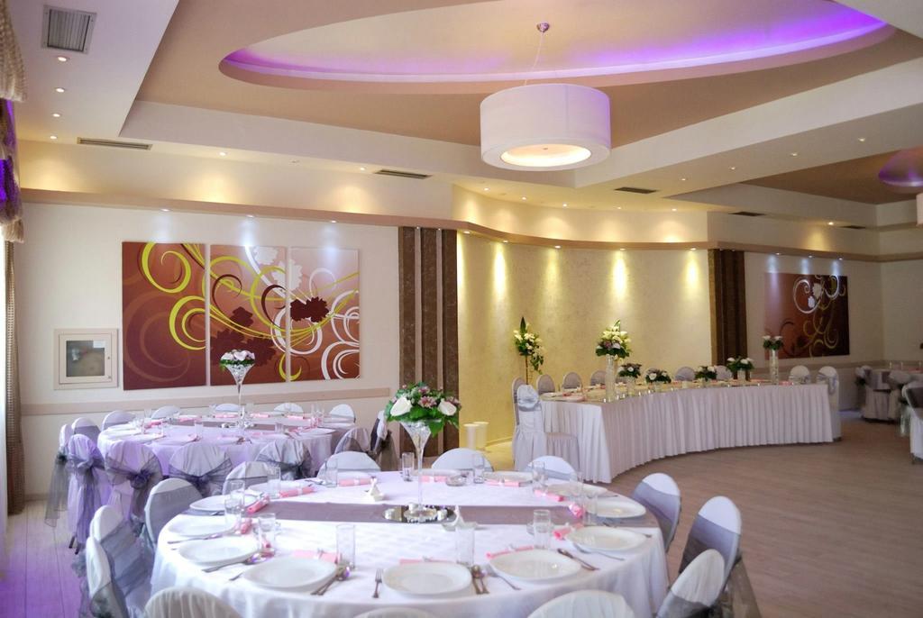 Hotel Dijana Pirot Ngoại thất bức ảnh