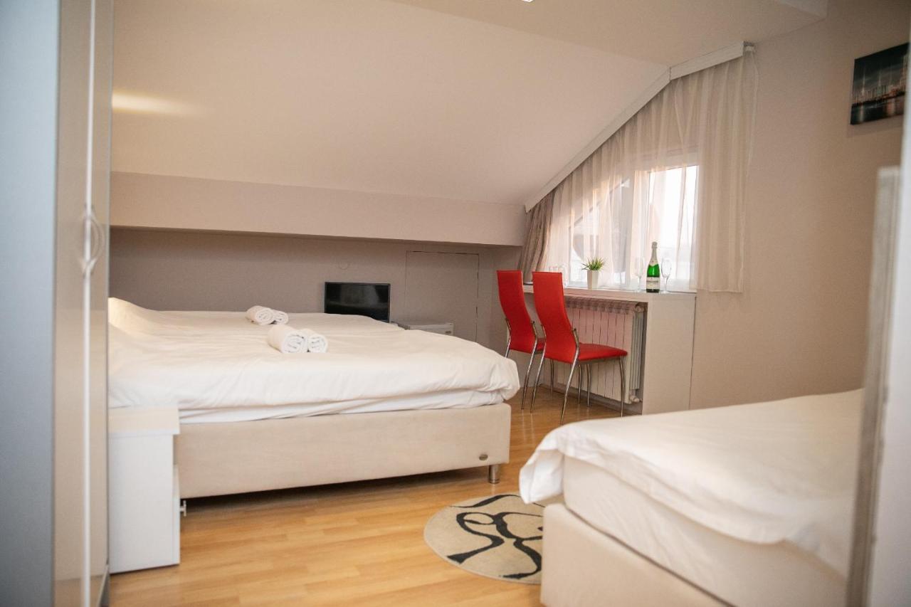Hotel Dijana Pirot Ngoại thất bức ảnh